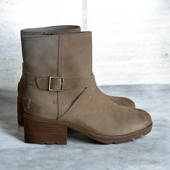 Sorel Women's Cate Buckle Camel Brown Suede Ankle Boots w Block Heel. Size 8! - Picture 3 of 10